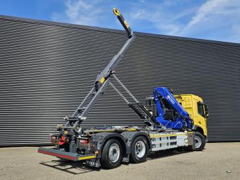 Volvo FM 420 6x2*4 / 28 tm KRAAN + HAAKARM